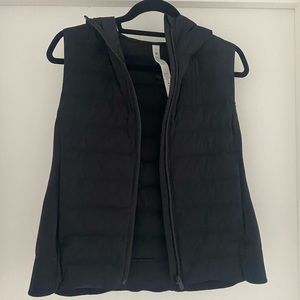 Black lulu vest